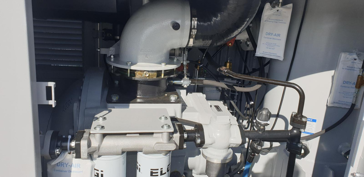 Bohak Combo 350 24 bar, Diesel Powered SKID Mounted Screw Air Compressor - Légkompresszor: 3 kép. Bohak Combo 350 24 bar, Diesel Powered SKID Mounted Screw Air Compressor - Légkompresszor: 3 kép.