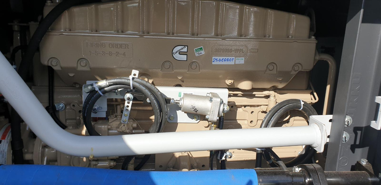 Bohak Combo 350 24 bar, Diesel Powered SKID Mounted Screw Air Compressor - Légkompresszor: 2 kép. Bohak Combo 350 24 bar, Diesel Powered SKID Mounted Screw Air Compressor - Légkompresszor: 2 kép.