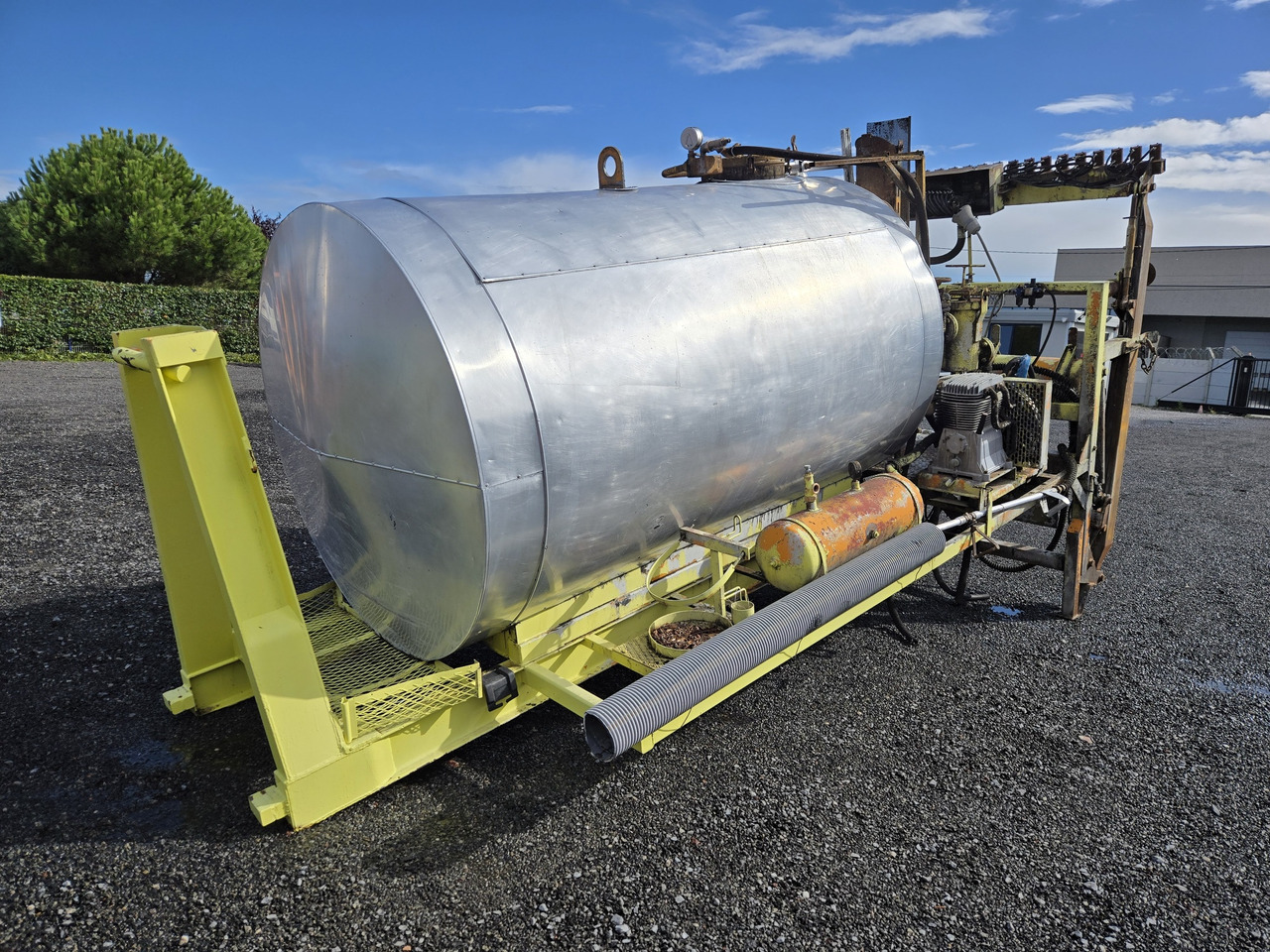 RINCHEVAL SECMAIR MAUGUIN - Bitumenszóró: 5 kép. RINCHEVAL SECMAIR MAUGUIN - Bitumenszóró: 5 kép.