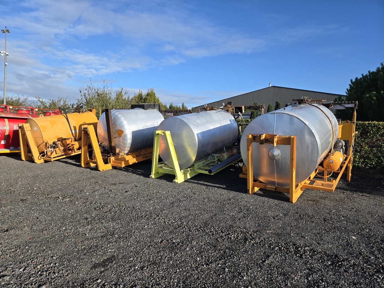 RINCHEVAL SECMAIR MAUGUIN - Bitumenszóró: 1 kép. RINCHEVAL SECMAIR MAUGUIN - Bitumenszóró: 1 kép.