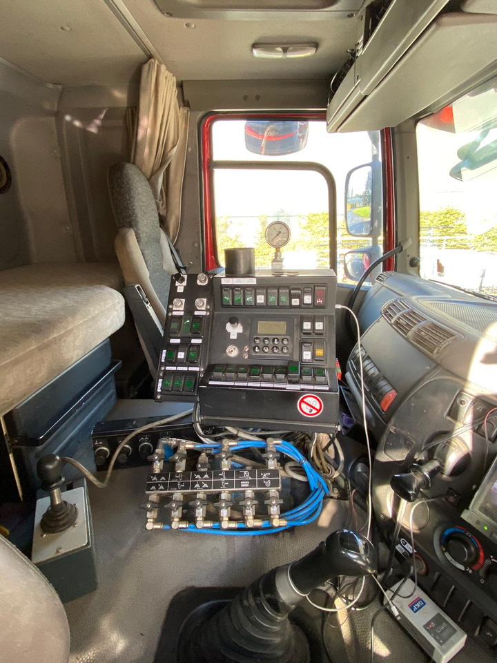 Brock SL480/2KJUMBO S - Utcaseprő gép: 4 kép. Brock SL480/2KJUMBO S - Utcaseprő gép: 4 kép.