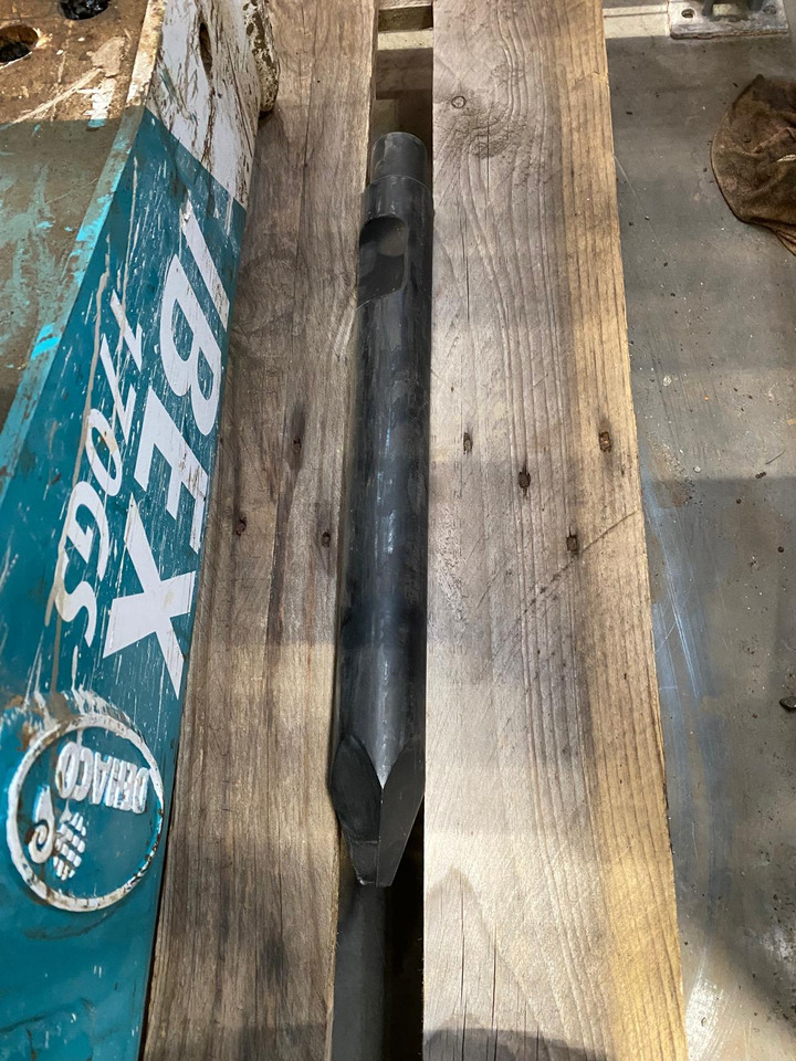 VOLVO ECR25D - Minikotró: 3 kép. VOLVO ECR25D - Minikotró: 3 kép.