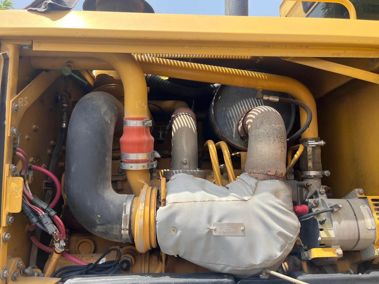 CATERPILLAR 140H - Gréder: 5 kép. CATERPILLAR 140H - Gréder: 5 kép.