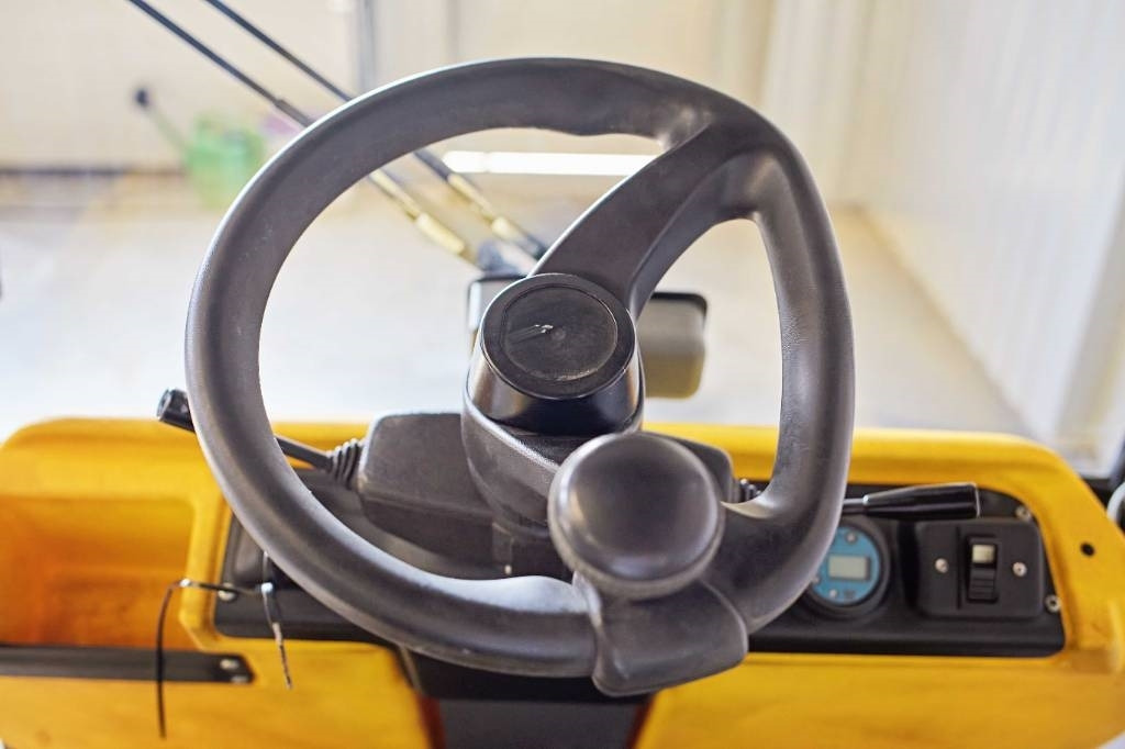 DEC Modena - Elektromos vontató: 3 kép. DEC Modena - Elektromos vontató: 3 kép.