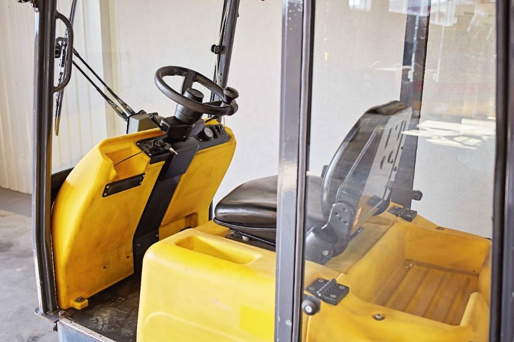 DEC Modena - Elektromos vontató: 5 kép. DEC Modena - Elektromos vontató: 5 kép.