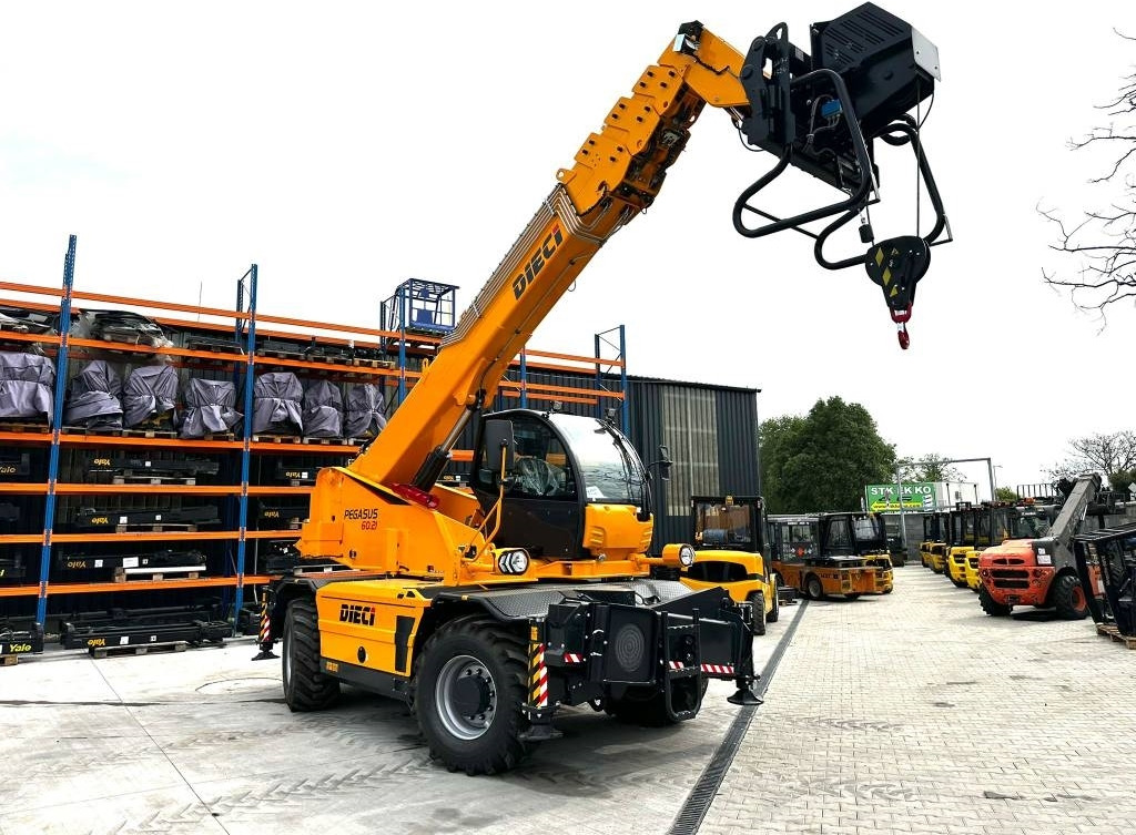 Dieci Pegasus 60.21 - Teleszkópos rakodó: 2 kép. Dieci Pegasus 60.21 - Teleszkópos rakodó: 2 kép.