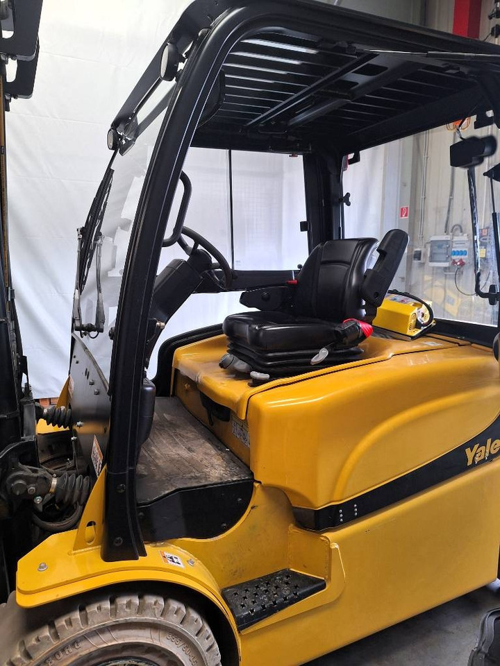 Yale ERP 50 VM - Elektromos targonca: 5 kép. Yale ERP 50 VM - Elektromos targonca: 5 kép.