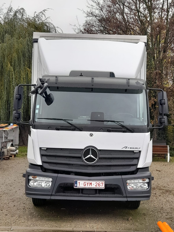 MERCEDES-BENZ Atego - Ponyvás teherautó: 2 kép. MERCEDES-BENZ Atego - Ponyvás teherautó: 2 kép.