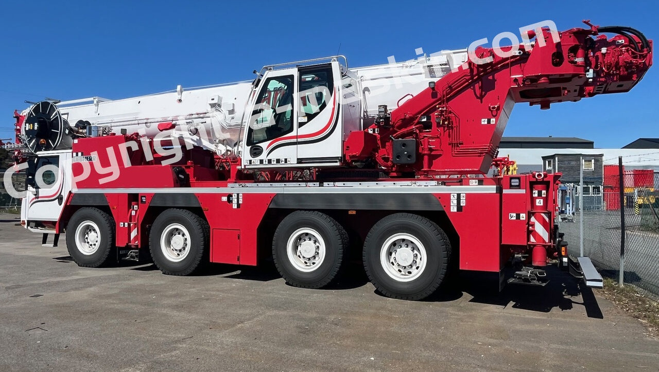 Liebherr LTM 1120-4.1 - Autódaru: 4 kép. Liebherr LTM 1120-4.1 - Autódaru: 4 kép.