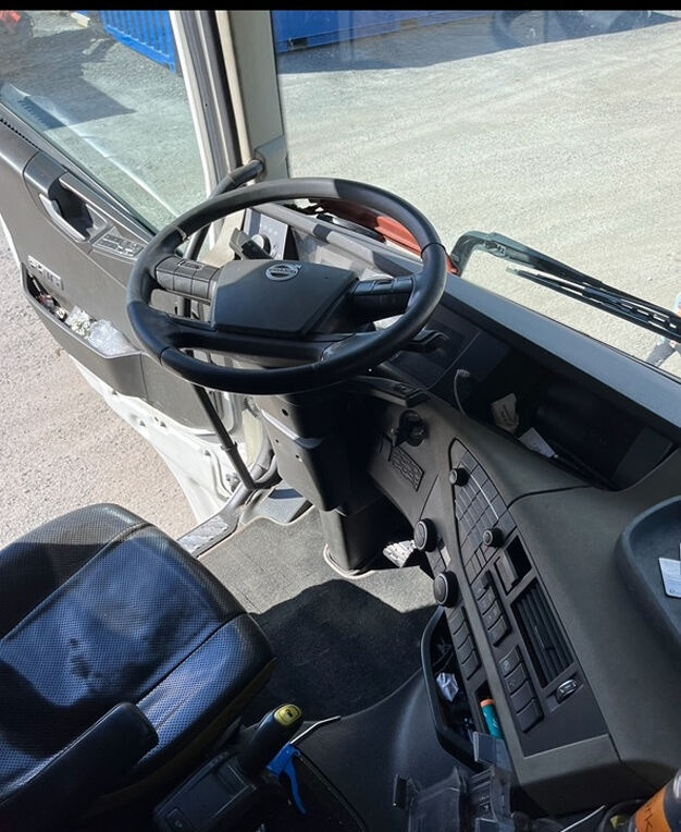 Platós teherautó, Darus autó Volvo FH 16.540: 6 kép.