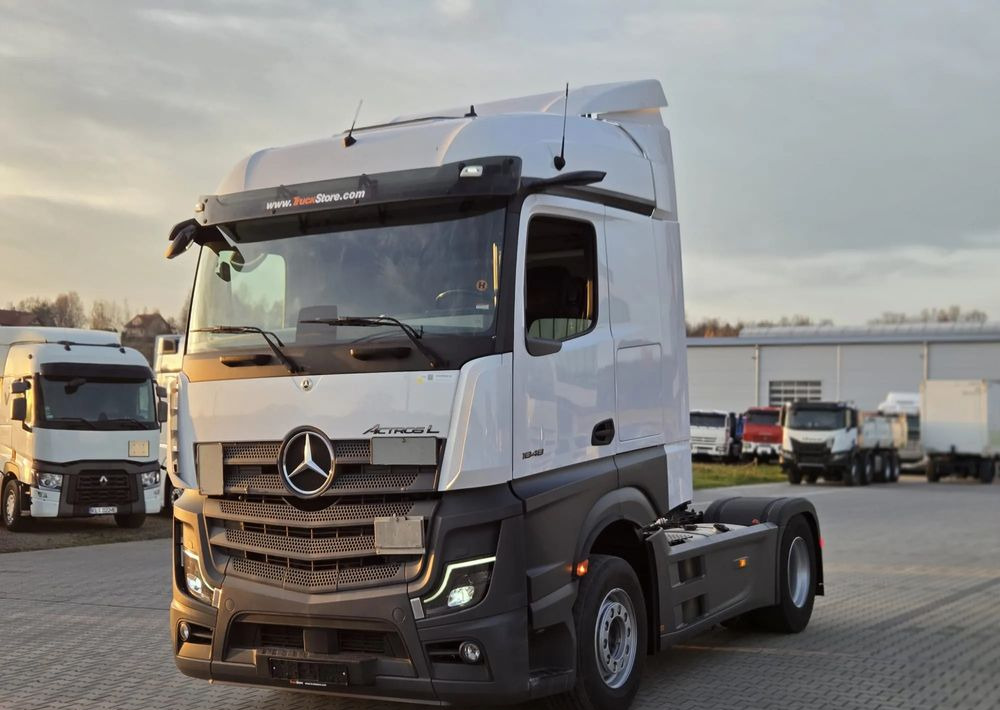 Mercedes-Benz Actros 1845/ Retarder olejowy/Klima Postojowa / Aktywny tempomat ACC/ - Nyergesvontató: 1 kép. Mercedes-Benz Actros 1845/ Retarder olejowy/Klima Postojowa / Aktywny tempomat ACC/ - Nyergesvontató: 1 kép.