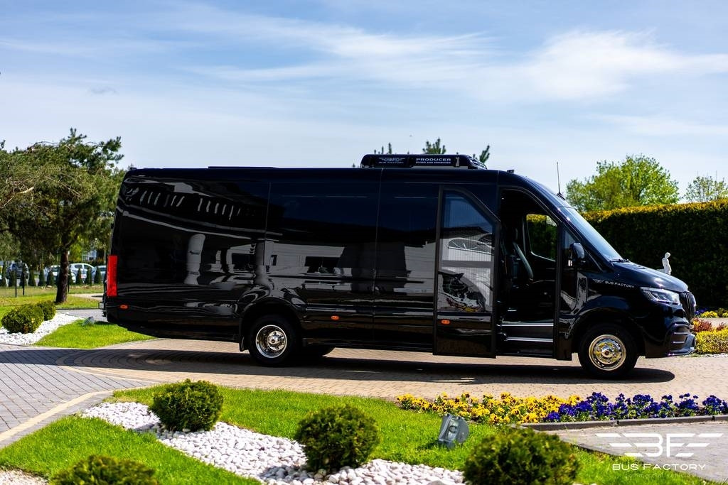 Mercedes-Benz Sprinter 519 XXL, Luxury Line 17+1 !! - Minibusz, Kisbusz: 4 kép. Mercedes-Benz Sprinter 519 XXL, Luxury Line 17+1 !! - Minibusz, Kisbusz: 4 kép.