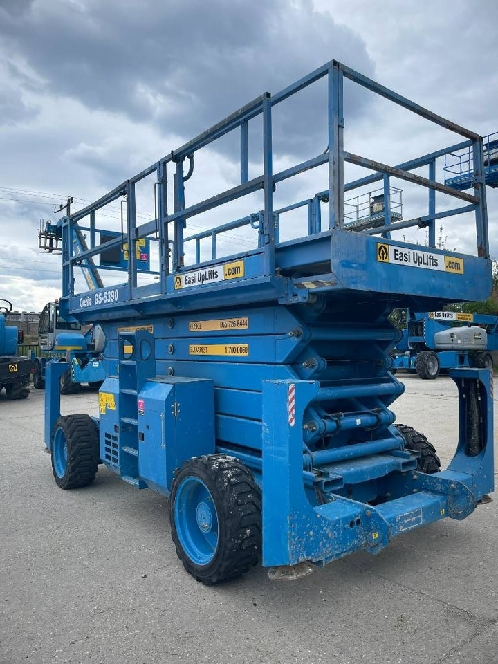 Genie GS 5390 RT - Ollós emelő: 5 kép. Genie GS 5390 RT - Ollós emelő: 5 kép.
