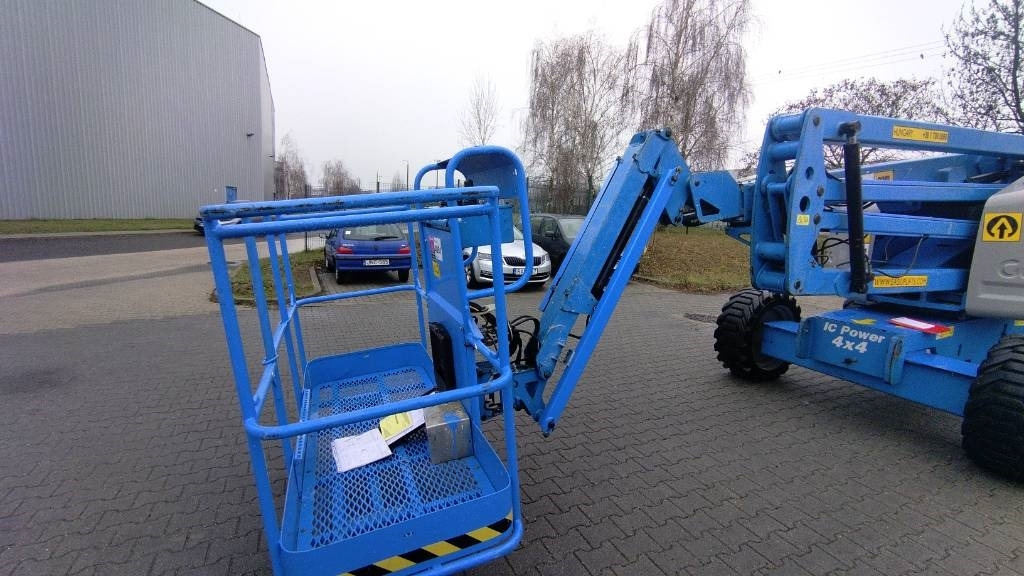 Genie Z 45/25 J RT - Személyemelő: 5 kép. Genie Z 45/25 J RT - Személyemelő: 5 kép.
