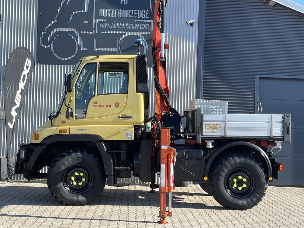 Unimog Unimog U300 mit Mega Kran , erst 28 Tkm - Darus autó: 4 kép. Unimog Unimog U300 mit Mega Kran , erst 28 Tkm - Darus autó: 4 kép.