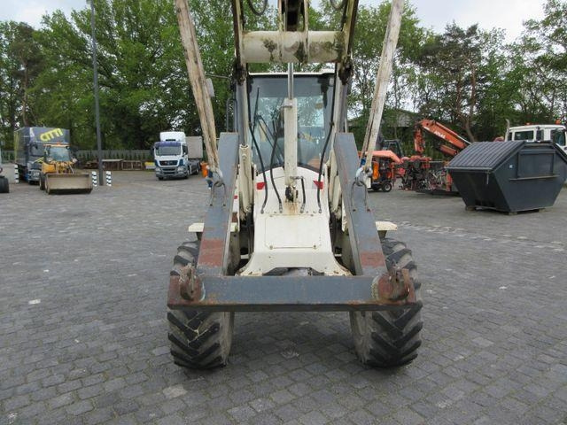 Bomag Mounting bracket for Rauch spreader 6.1 - Henger: 2 kép. Bomag Mounting bracket for Rauch spreader 6.1 - Henger: 2 kép.