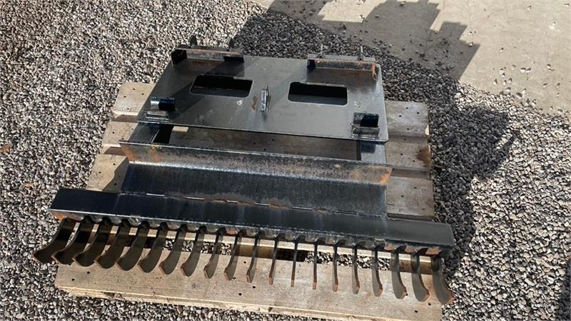 Thaler Rive Rive - Adapterek - Építőipari gépek: 2 kép. Thaler Rive Rive - Adapterek - Építőipari gépek: 2 kép.