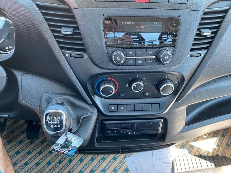 Iveco Daily 70C18H Dreiseitenkipper Iveco Daily 70C18H Dreiseitenkipper - Billenőplatós kisteherautó: 2 kép. Iveco Daily 70C18H Dreiseitenkipper Iveco Daily 70C18H Dreiseitenkipper - Billenőplatós kisteherautó: 2 kép.