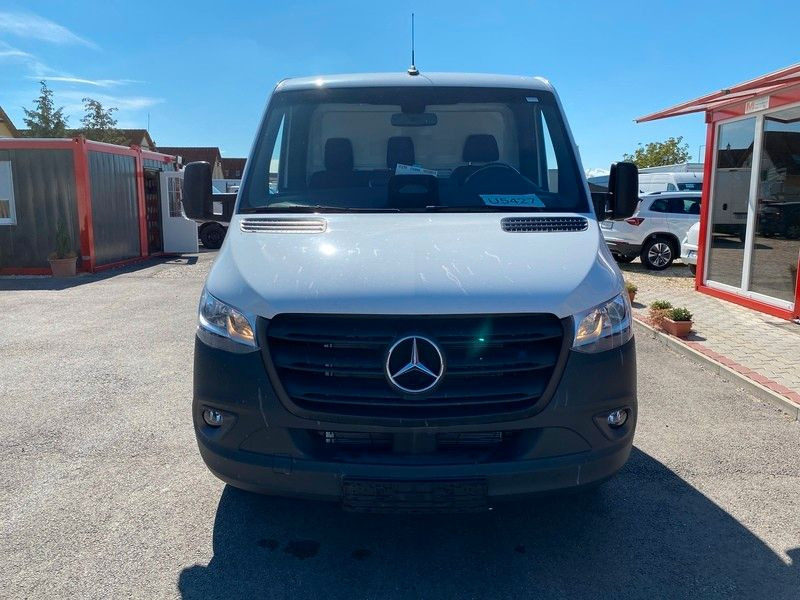 Mercedes-Benz Sprinter 319 Pritsche+Plane 3,5T Anhängelast - Ponyvás kisteherautó: 1 kép. Mercedes-Benz Sprinter 319 Pritsche+Plane 3,5T Anhängelast - Ponyvás kisteherautó: 1 kép.
