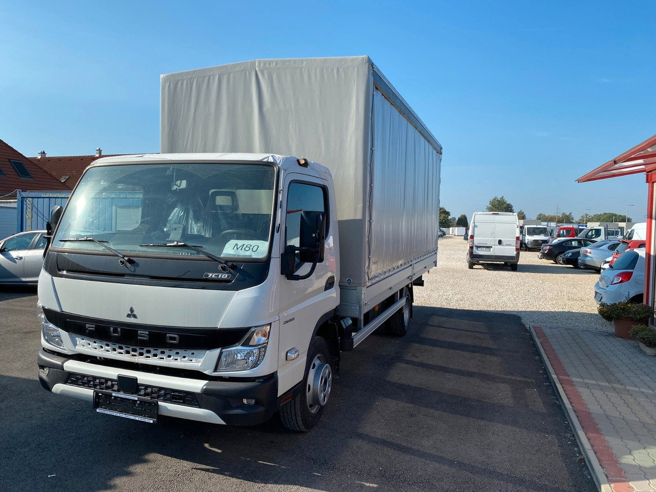 Mitsubishi Canter FUSO 3C15 PRITSCHE+PLANE - Billenőplatós kisteherautó: 2 kép. Mitsubishi Canter FUSO 3C15 PRITSCHE+PLANE - Billenőplatós kisteherautó: 2 kép.