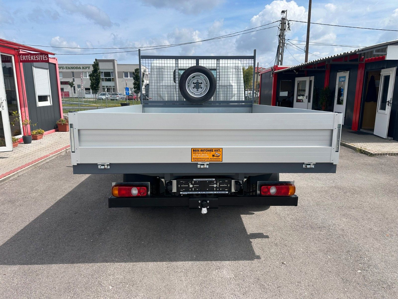 Mitsubishi Fuso Canter 3S13 Dreiseitenkipper - Billenőplatós kisteherautó: 5 kép. Mitsubishi Fuso Canter 3S13 Dreiseitenkipper - Billenőplatós kisteherautó: 5 kép.