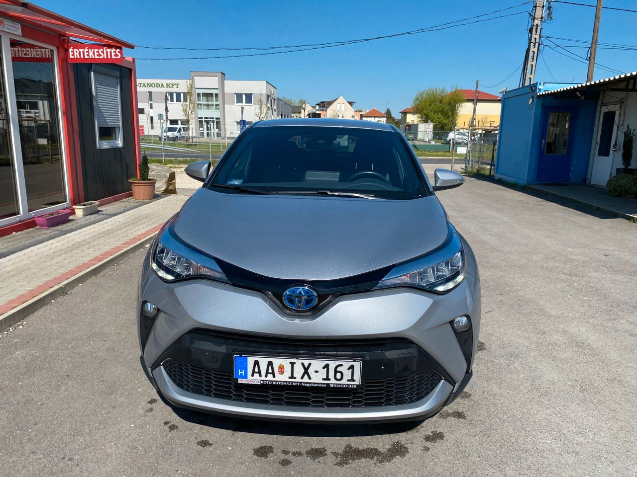 Toyota C-HR 1.8-l-VVTi Hybrid Flow - Terepjáró/ SUV: 1 kép. Toyota C-HR 1.8-l-VVTi Hybrid Flow - Terepjáró/ SUV: 1 kép.