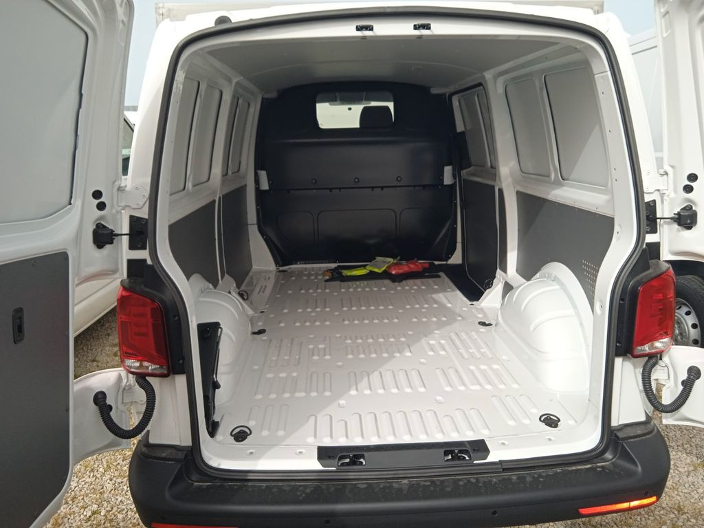 Volkswagen T6.1 Transporter LR 150Ps SOFORT Volkswagen T6.1 Transporter LR 150Ps SOFORT - Kis furgon: 3 kép. Volkswagen T6.1 Transporter LR 150Ps SOFORT Volkswagen T6.1 Transporter LR 150Ps SOFORT - Kis furgon: 3 kép.