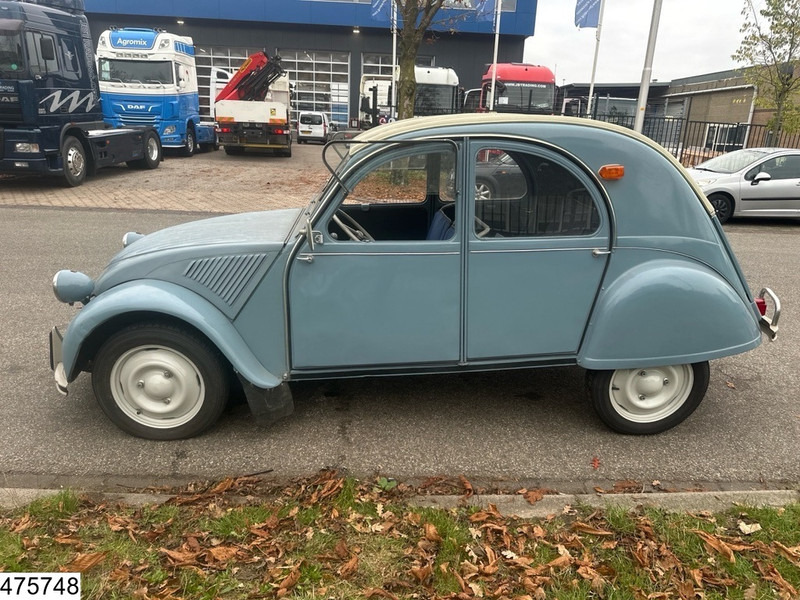 Citroën ? 2CV - Autó: 2 kép. Citroën ? 2CV - Autó: 2 kép.