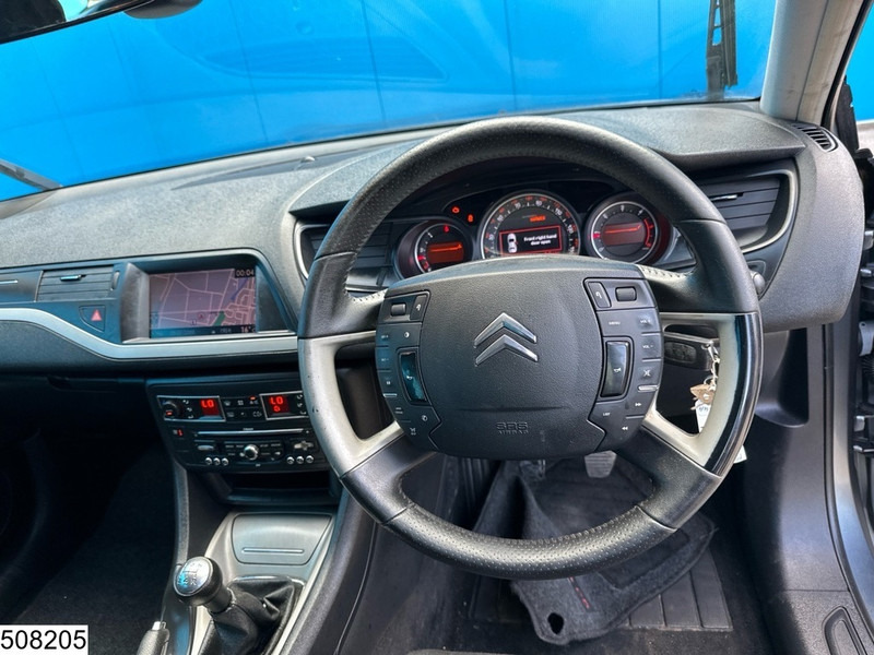 Citroën C5 C5 - Autó: 4 kép. Citroën C5 C5 - Autó: 4 kép.