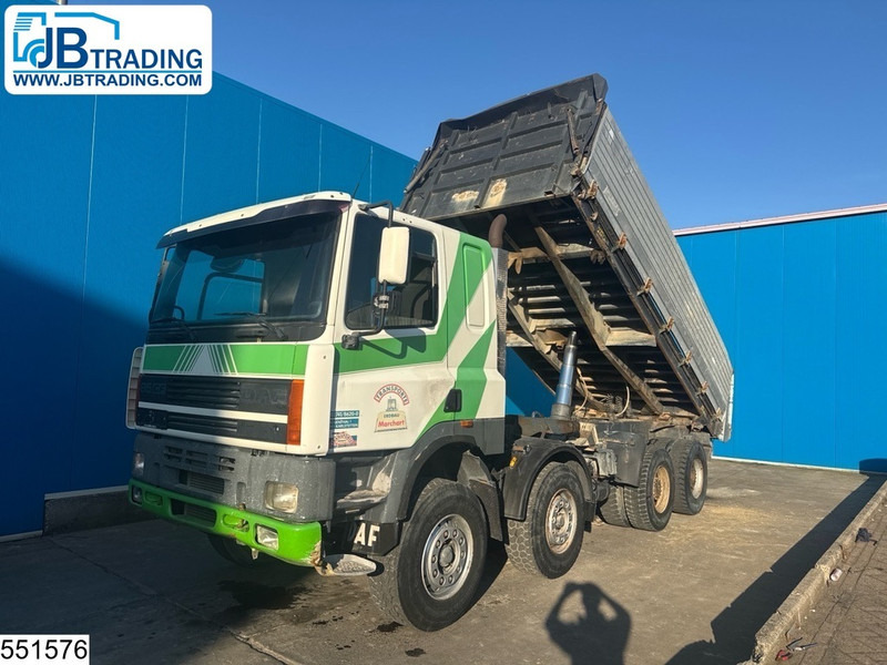 DAF 85 CF 430 8x4, EURO 2, Manual, Steelsuspension - Billenőplatós teherautó: 1 kép. DAF 85 CF 430 8x4, EURO 2, Manual, Steelsuspension - Billenőplatós teherautó: 1 kép.