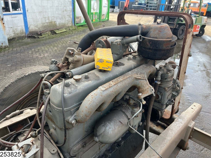 Alvaz teherautó DAF A1600 Truck incomplete: 8 kép.