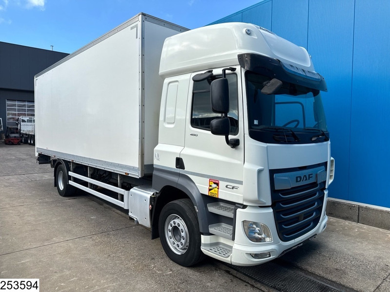 DAF CF 480 EURO 6, Standairco - Dobozos felépítményű teherautó: 3 kép. DAF CF 480 EURO 6, Standairco - Dobozos felépítményű teherautó: 3 kép.