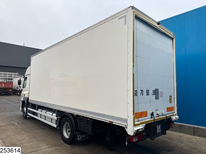 DAF CF 480 EURO 6, Standairco - Dobozos felépítményű teherautó: 4 kép. DAF CF 480 EURO 6, Standairco - Dobozos felépítményű teherautó: 4 kép.