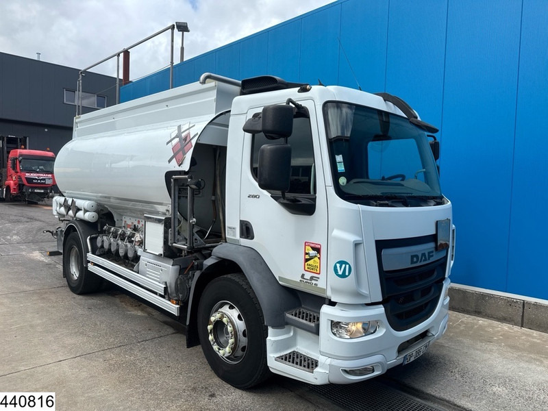 DAF LF 280 EURO 6, Manual, 13,390 litres, 5 Comp. - Tartályos teherautó: 3 kép. DAF LF 280 EURO 6, Manual, 13,390 litres, 5 Comp. - Tartályos teherautó: 3 kép.