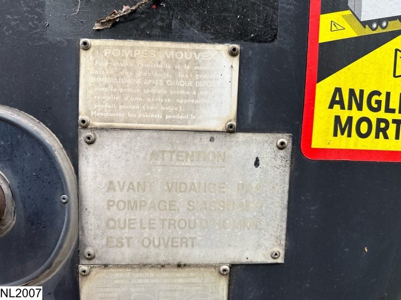 Fruehauf Bitum 31075 liter - Tartályos félpótkocsi: 5 kép. Fruehauf Bitum 31075 liter - Tartályos félpótkocsi: 5 kép.
