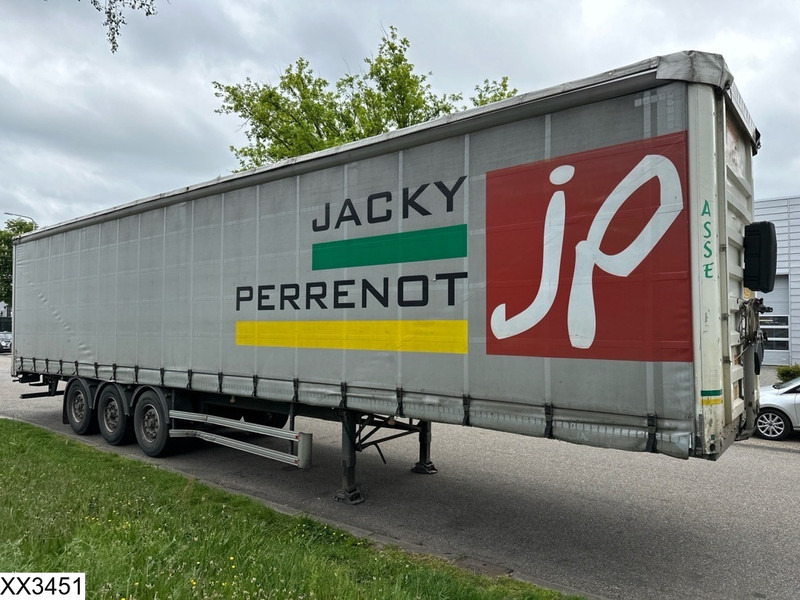 Fruehauf Tautliner - Ponyvás félpótkocsi: 5 kép. Fruehauf Tautliner - Ponyvás félpótkocsi: 5 kép.