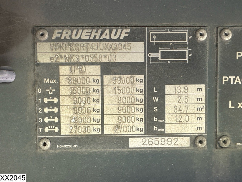Fruehauf Tautliner - Ponyvás félpótkocsi: 4 kép. Fruehauf Tautliner - Ponyvás félpótkocsi: 4 kép.