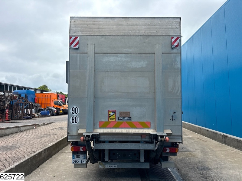 Iveco 120E21 EURO 6, Engine defect - Dobozos felépítményű teherautó: 4 kép. Iveco 120E21 EURO 6, Engine defect - Dobozos felépítményű teherautó: 4 kép.