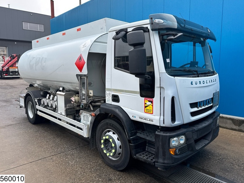 Iveco Euro cargo EURO 5, Fuel, 13.390 Liter, 4 Comp - Tartályos teherautó: 3 kép. Iveco Euro cargo EURO 5, Fuel, 13.390 Liter, 4 Comp - Tartályos teherautó: 3 kép.