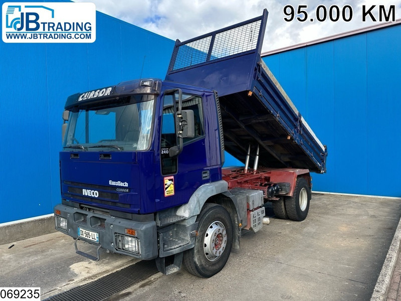Iveco EuroTech Cursor 240 Manual, Steel suspension, PTO - Billenőplatós teherautó: 1 kép. Iveco EuroTech Cursor 240 Manual, Steel suspension, PTO - Billenőplatós teherautó: 1 kép.