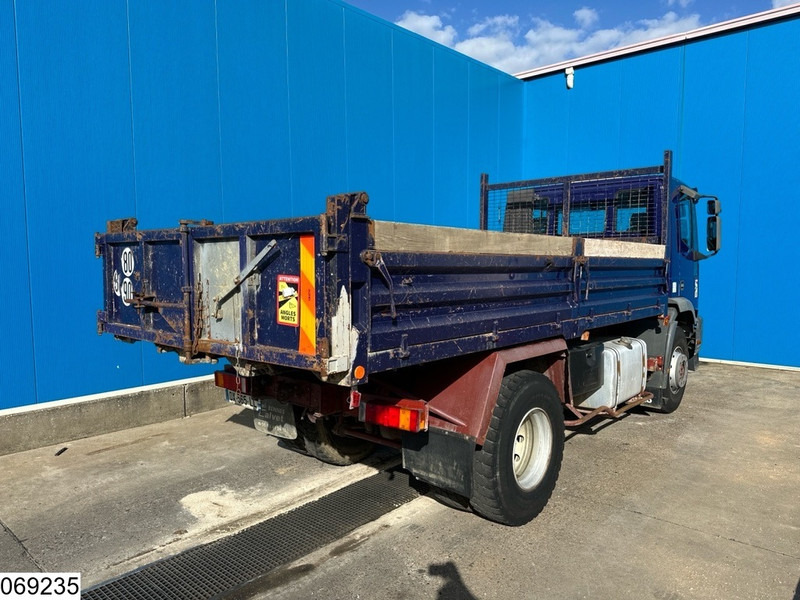 Iveco EuroTech Cursor 240 Manual, Steel suspension, PTO - Billenőplatós teherautó: 2 kép. Iveco EuroTech Cursor 240 Manual, Steel suspension, PTO - Billenőplatós teherautó: 2 kép.