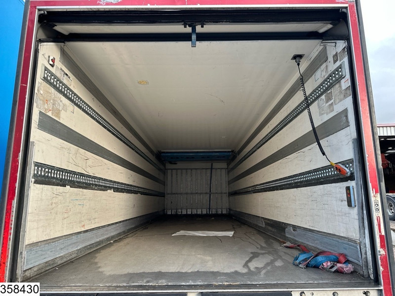 Iveco Stralis 330 CNG 6x2, EURO 6, Retarder, CNG - Hűtős teherautó: 5 kép. Iveco Stralis 330 CNG 6x2, EURO 6, Retarder, CNG - Hűtős teherautó: 5 kép.