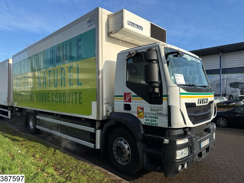 Iveco Stralis 330 CNG CNG, EURO 6, Retarder, Manual - Hűtős teherautó: 2 kép. Iveco Stralis 330 CNG CNG, EURO 6, Retarder, Manual - Hűtős teherautó: 2 kép.