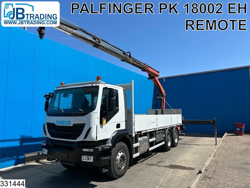 Iveco Trakker 360 6X4, EURO 6, Steel suspension, Palfinger - Platós teherautó, Darus autó: 1 kép. Iveco Trakker 360 6X4, EURO 6, Steel suspension, Palfinger - Platós teherautó, Darus autó: 1 kép.