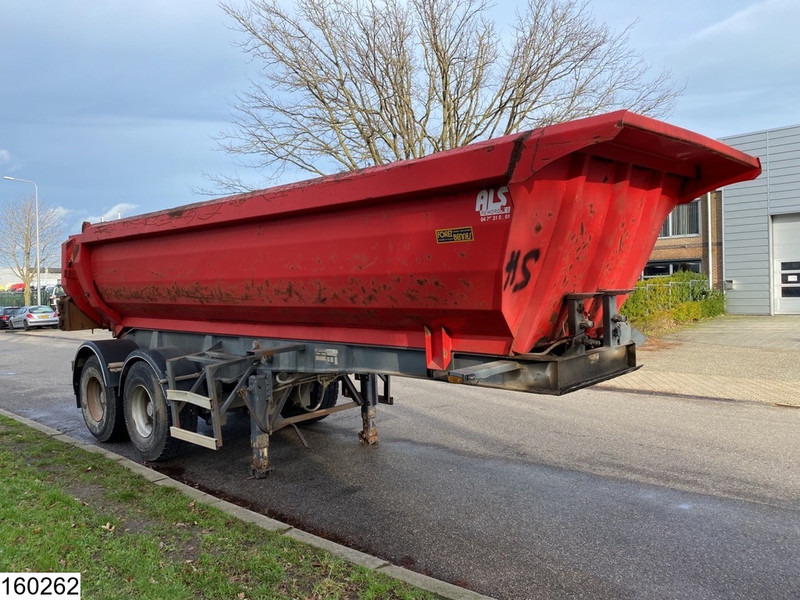 Louault kipper Steel chassis and steel loading platform - Félpótkocsi billenőplatós: 4 kép. Louault kipper Steel chassis and steel loading platform - Félpótkocsi billenőplatós: 4 kép.