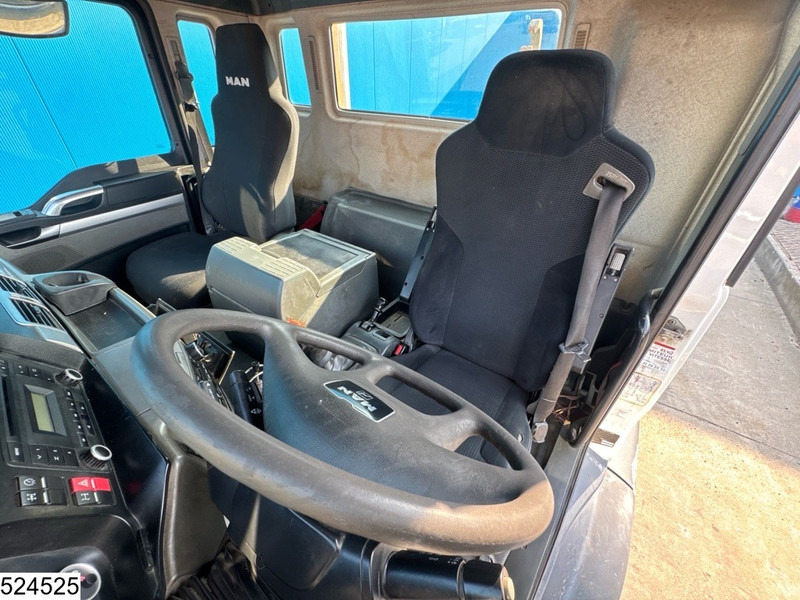 Horgos rakodó teherautó MAN TGS 26 400 6x4, EURO 4, HYVALIFT, Leaf suspension: 9 kép. Horgos rakodó teherautó MAN TGS 26 400 6x4, EURO 4, HYVALIFT, Leaf suspension: 9 kép.