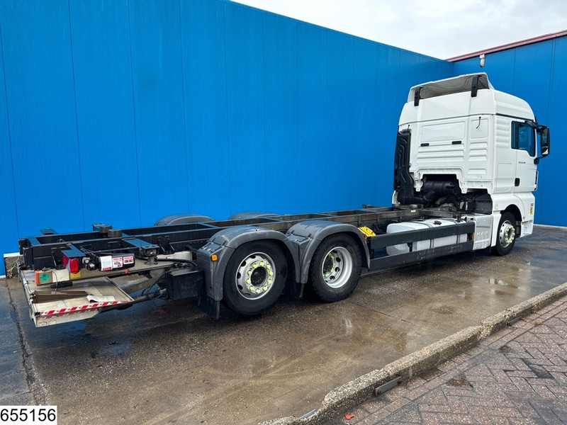 MAN TGX 26 440 6X2, EURO 6, Dhollandia, BDF - Cserefelépítményes teherautó: 2 kép. MAN TGX 26 440 6X2, EURO 6, Dhollandia, BDF - Cserefelépítményes teherautó: 2 kép.