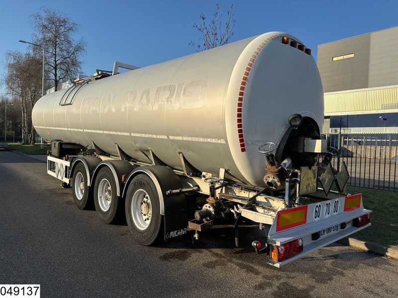 Magyar Bitum 30.000 liter, 1 Comp - Tartályos félpótkocsi: 3 kép. Magyar Bitum 30.000 liter, 1 Comp - Tartályos félpótkocsi: 3 kép.