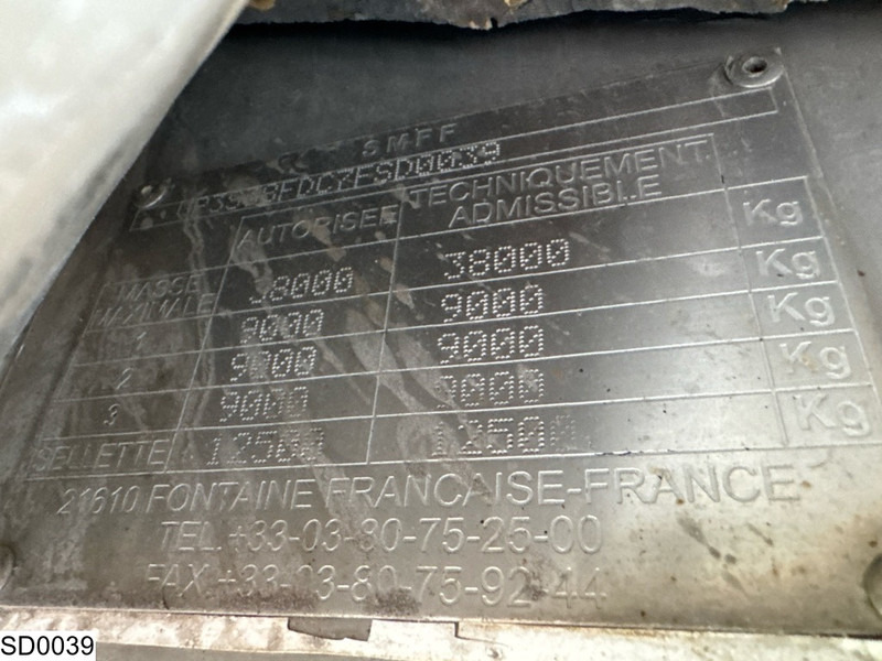 Magyar Chemie 32000 Liter - Tartályos félpótkocsi: 4 kép. Magyar Chemie 32000 Liter - Tartályos félpótkocsi: 4 kép.
