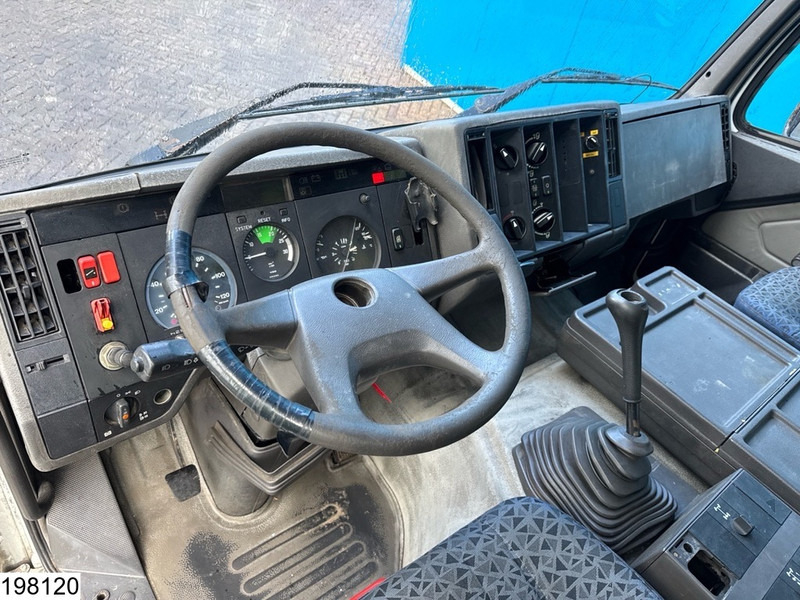 Mercedes-Benz 1820 15375 Liter, LPG GPL, Gastank, Steel suspension - Tartályos teherautó: 5 kép. Mercedes-Benz 1820 15375 Liter, LPG GPL, Gastank, Steel suspension - Tartályos teherautó: 5 kép.